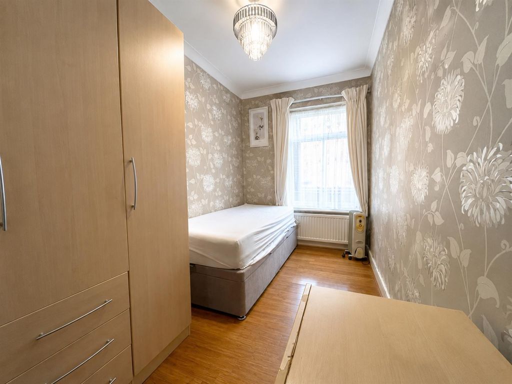 Property photo 3 of 7 A1235534-0c51-4d81-B7Ec-1d72Acc9110F.Png