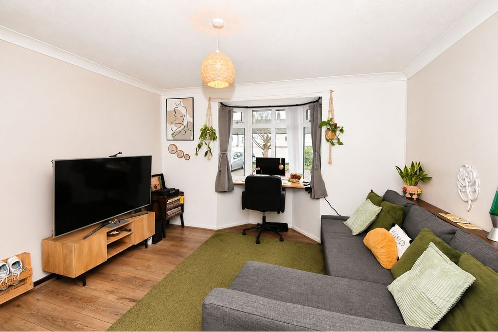 Property photo 3 of 19