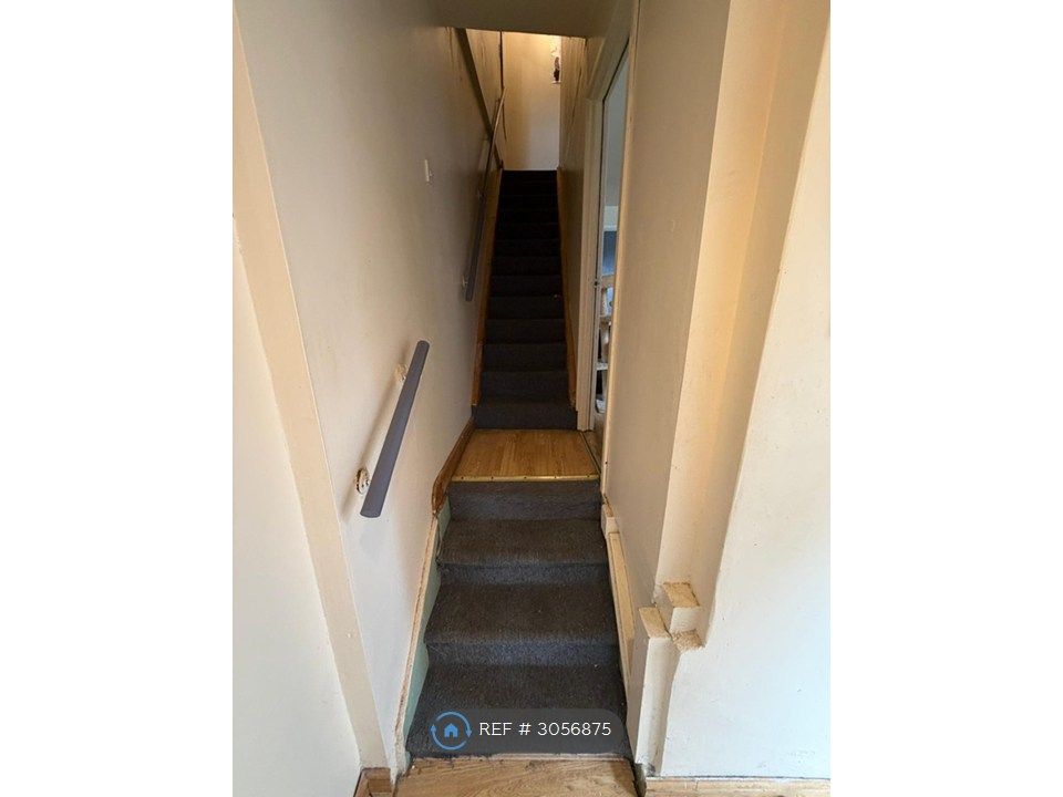 Property photo 2 of 3