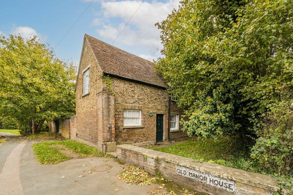 Property photo 1 of 8