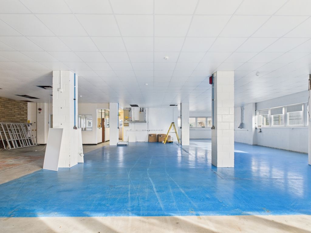 Property photo 2 of 21 Photo 12