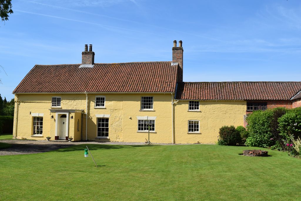Property photo 1 of 37