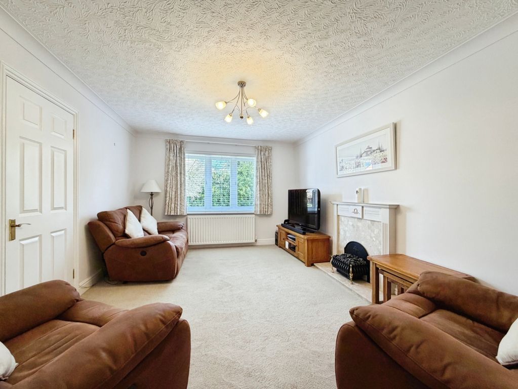 Property photo 3 of 25