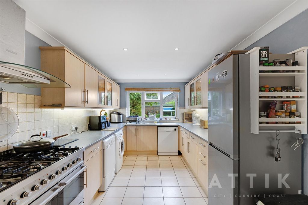 Property photo 3 of 37 Ar702188_89_90.Jpg