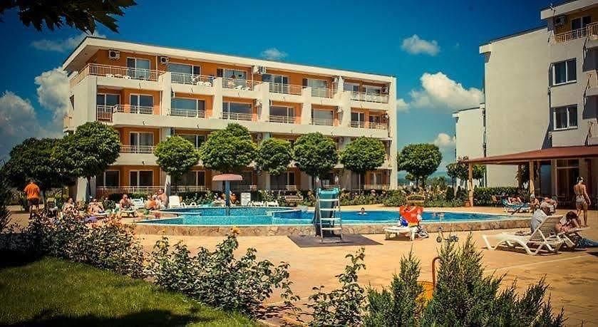 Property photo 1 of 9