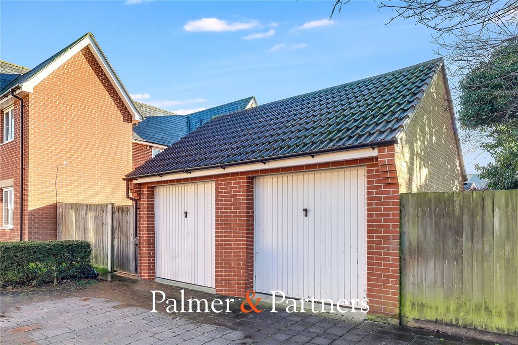 Property photo 2 of 17 Picture No. 04