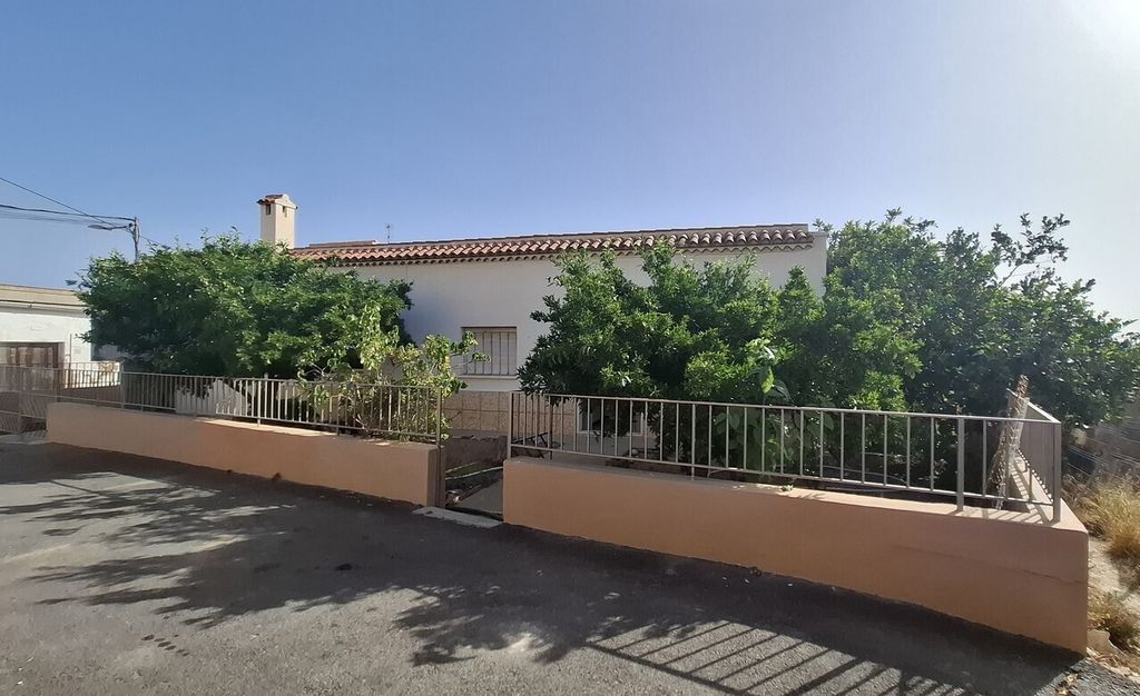 Property photo 1 of 22