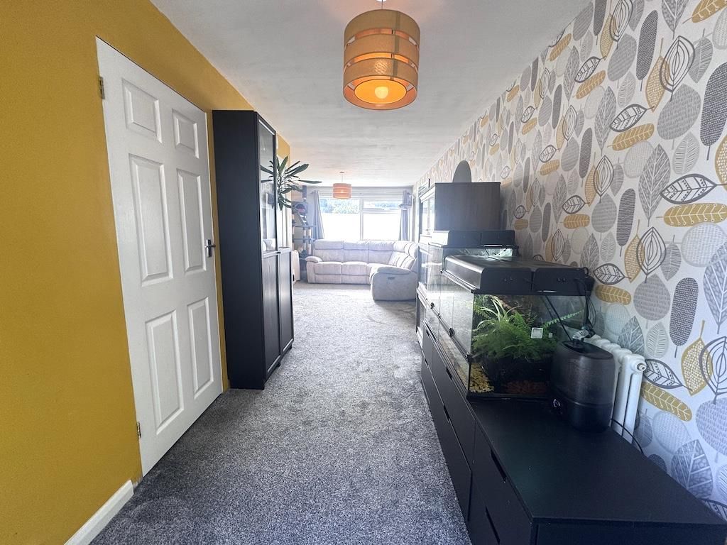 Property photo 3 of 13 5 - Dining Area To Front.Jpg
