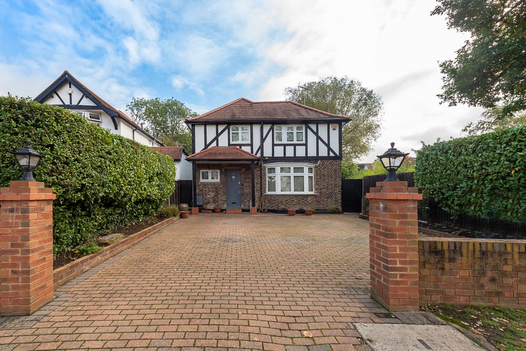Property photo 1 of 19