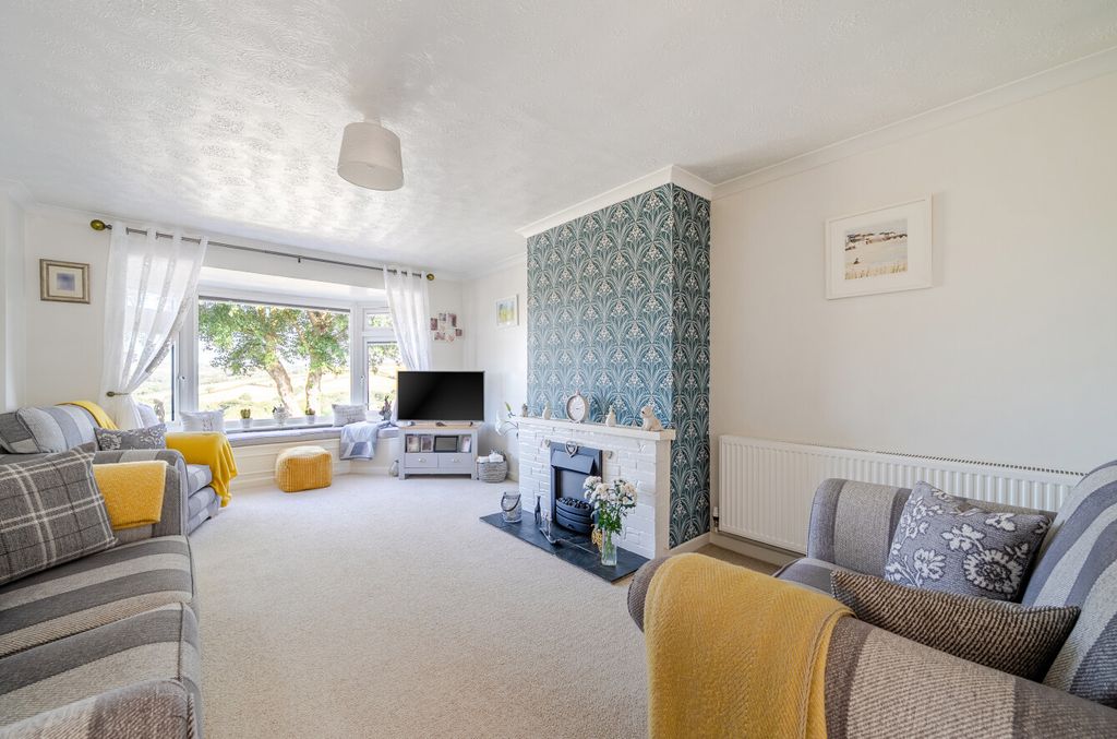 Property photo 2 of 23 1492633-1-6A5E38E...