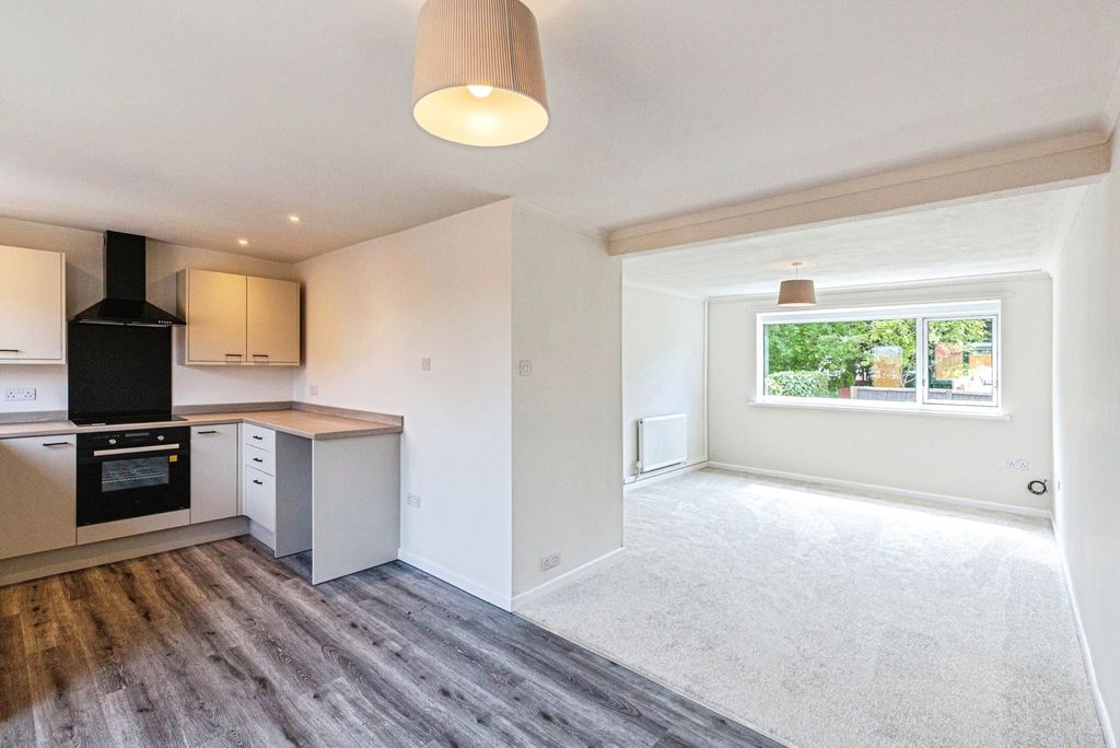 Property photo 2 of 15 Photo