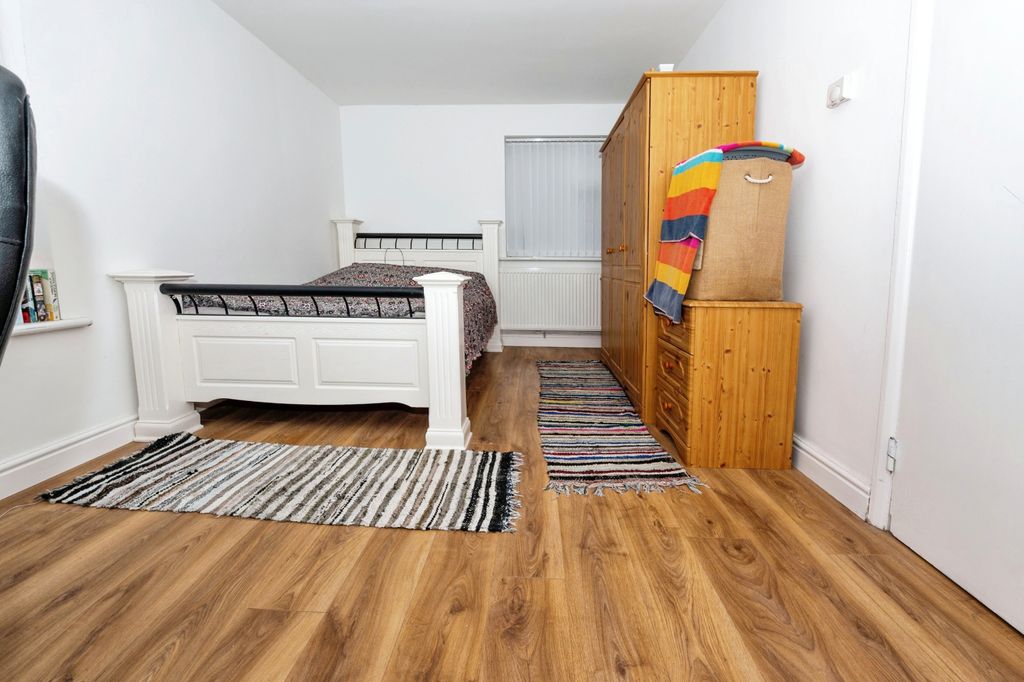 Property photo 2 of 10 Photography