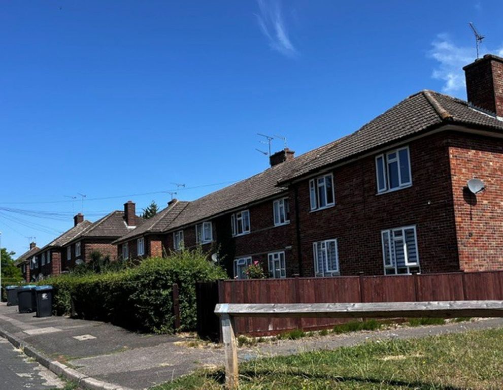 Property photo 1 of 2