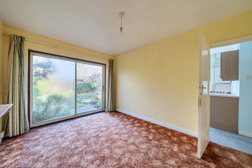 Property photo 2 of 20 1380418-5-6914775...