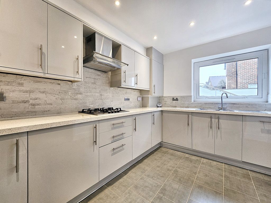 Property photo 2 of 15 Kitchen