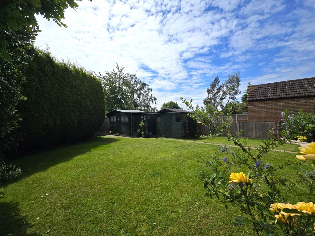 Property photo 3 of 21