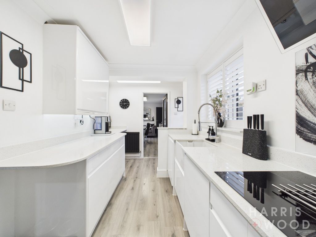 Property photo 2 of 34 4803503