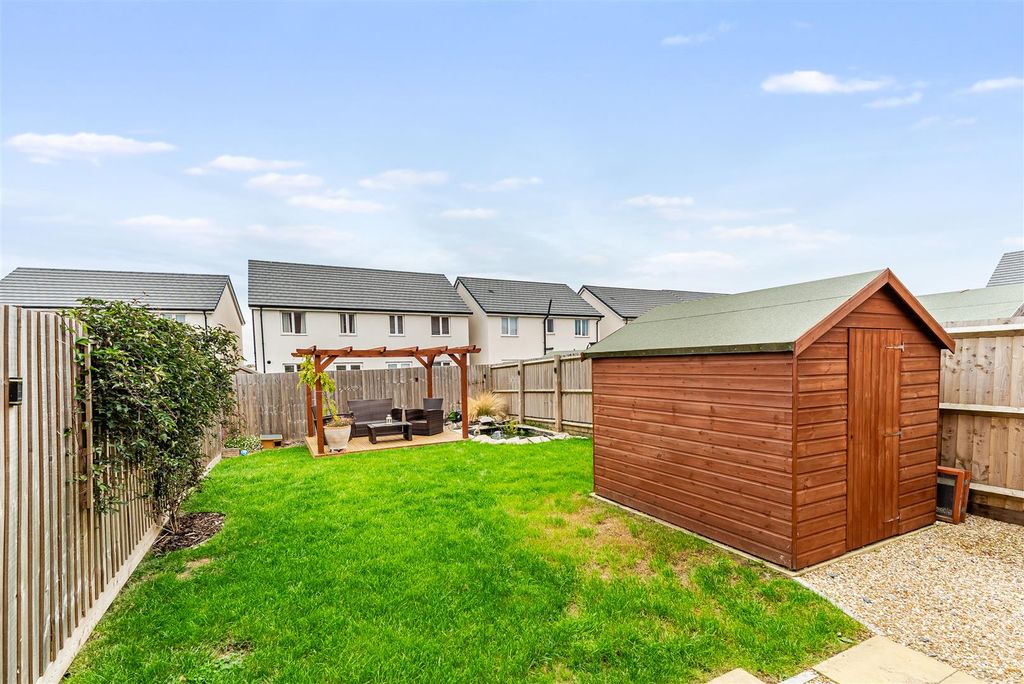 Property photo 2 of 12 Rear Garden