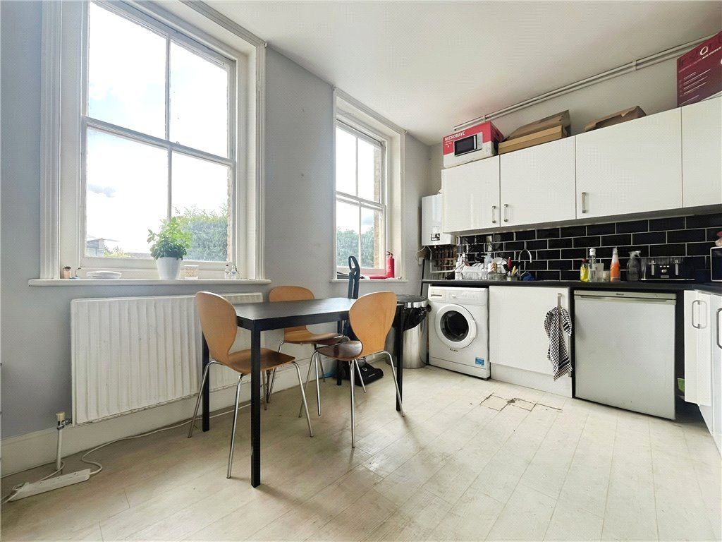 Property photo 1 of 8 Kitchen