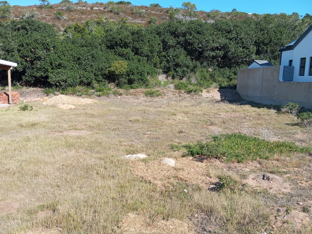 Property photo 2 of 8