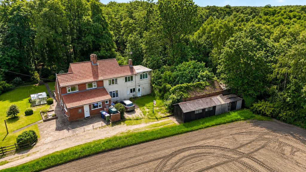 Property photo 1 of 21