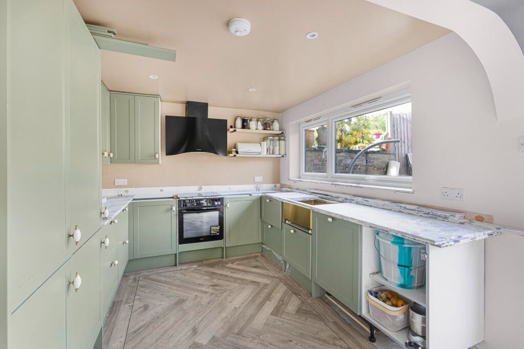 Property photo 2 of 18 2465871