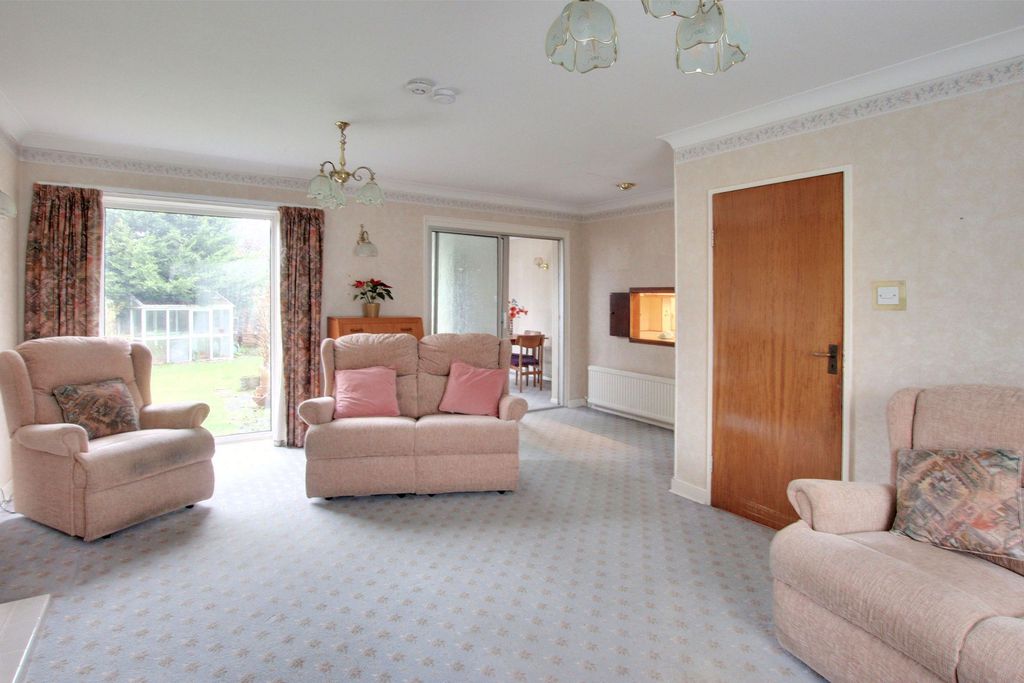 Property photo 3 of 16