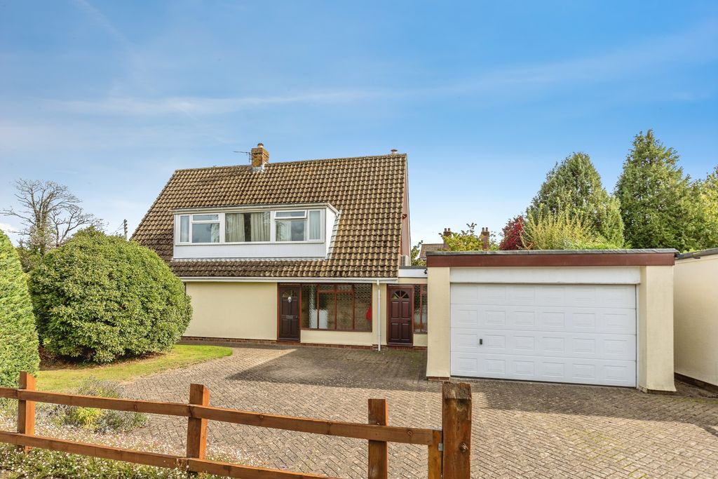 Property photo 1 of 26 1l8A0124