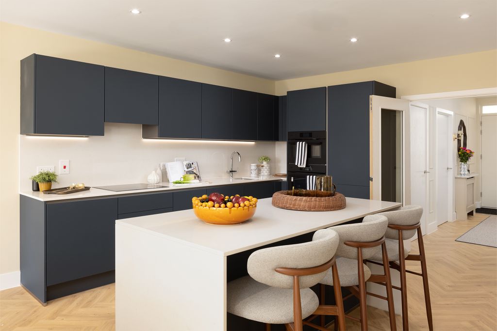 Property photo 3 of 10 Hendon Townhouses - Kitchen
