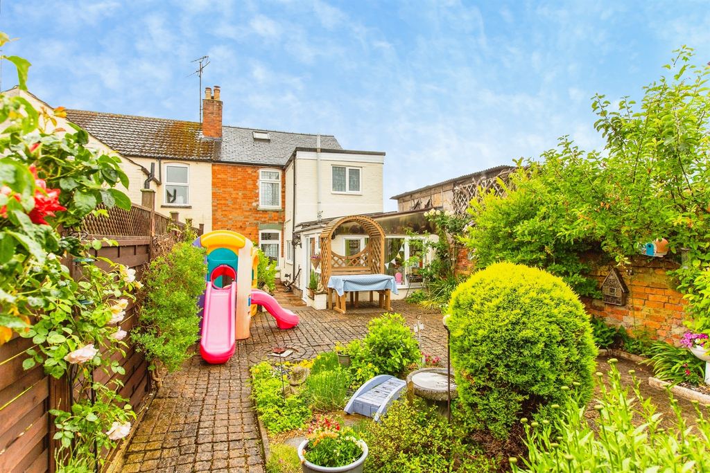 Property photo 1 of 19