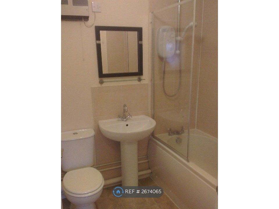 Property photo 3 of 5 Bathroom