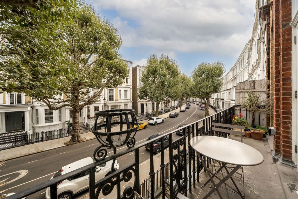 Property photo 3 of 6