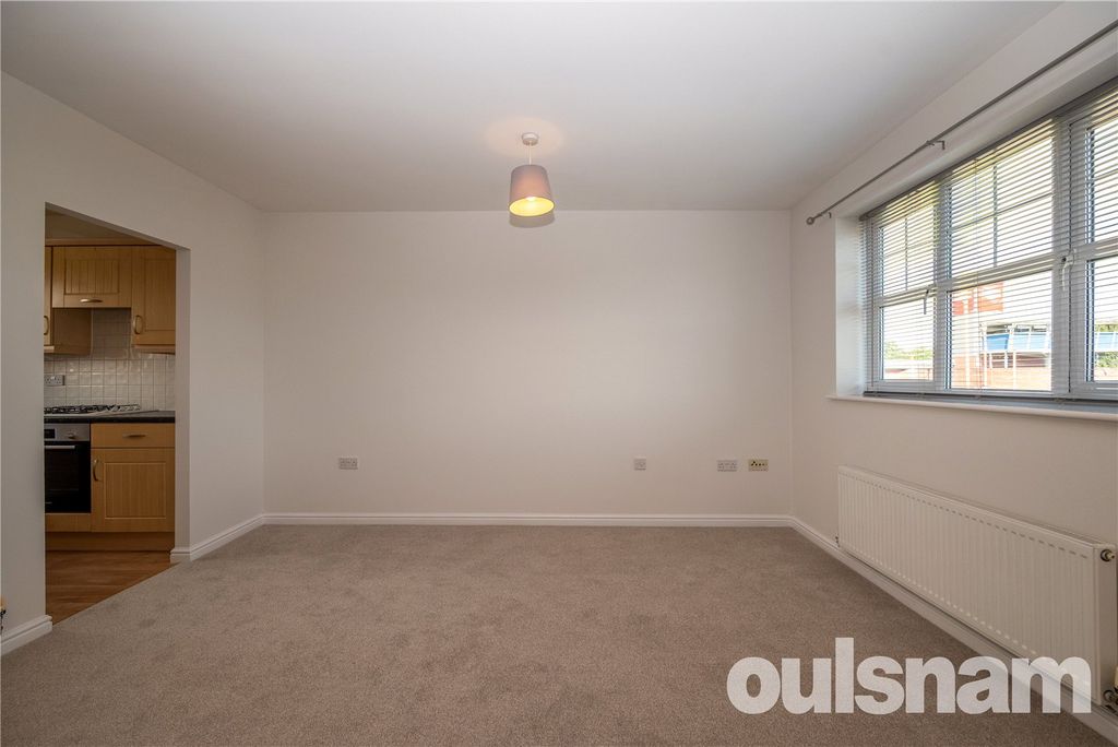 Property photo 3 of 16 Picture No. 17