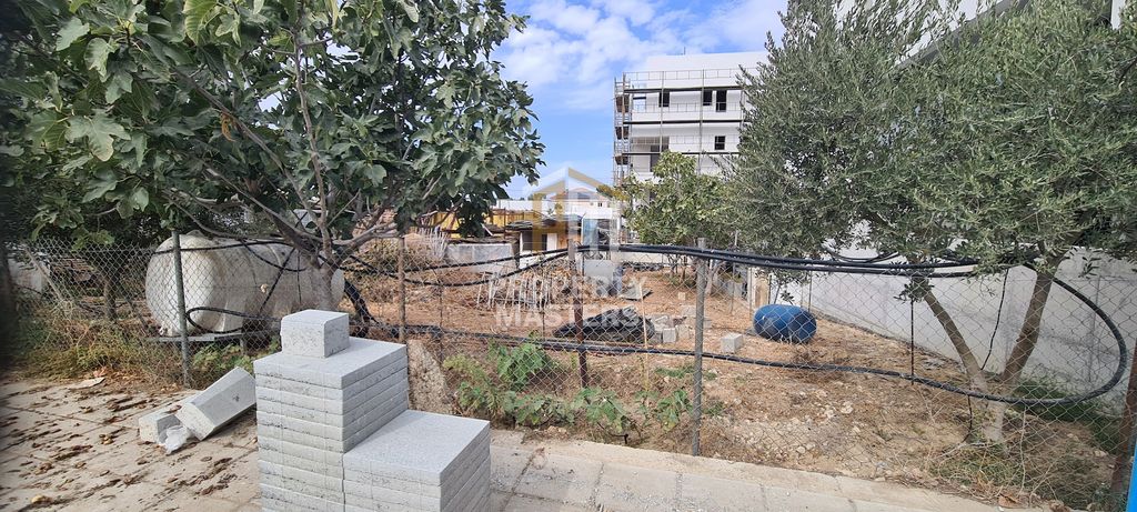 Property photo 2 of 3