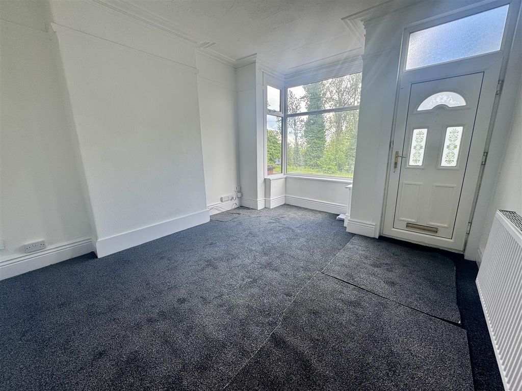 Property photo 1 of 11 Tempimagellv1eE.Jpg