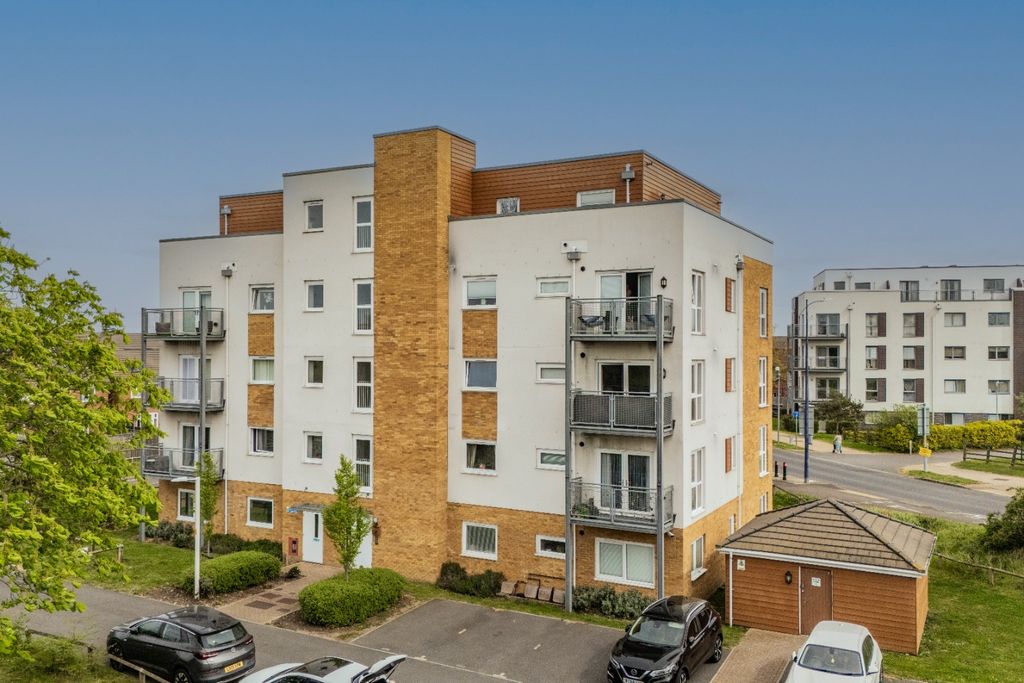 Property photo 1 of 15 5030450