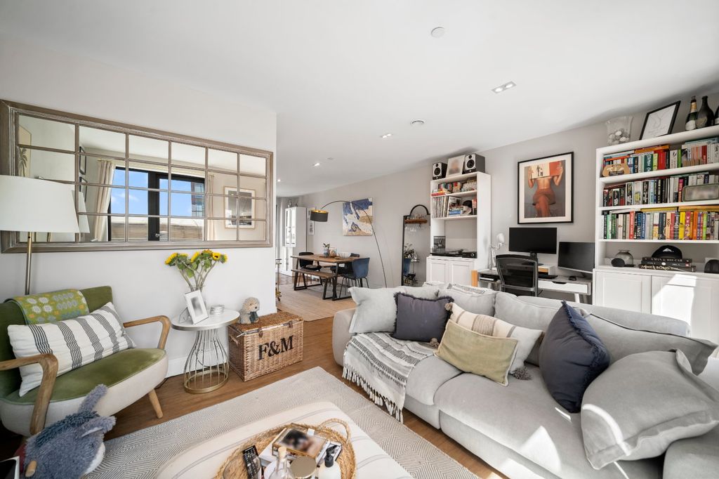 Property photo 1 of 14 Reception Room