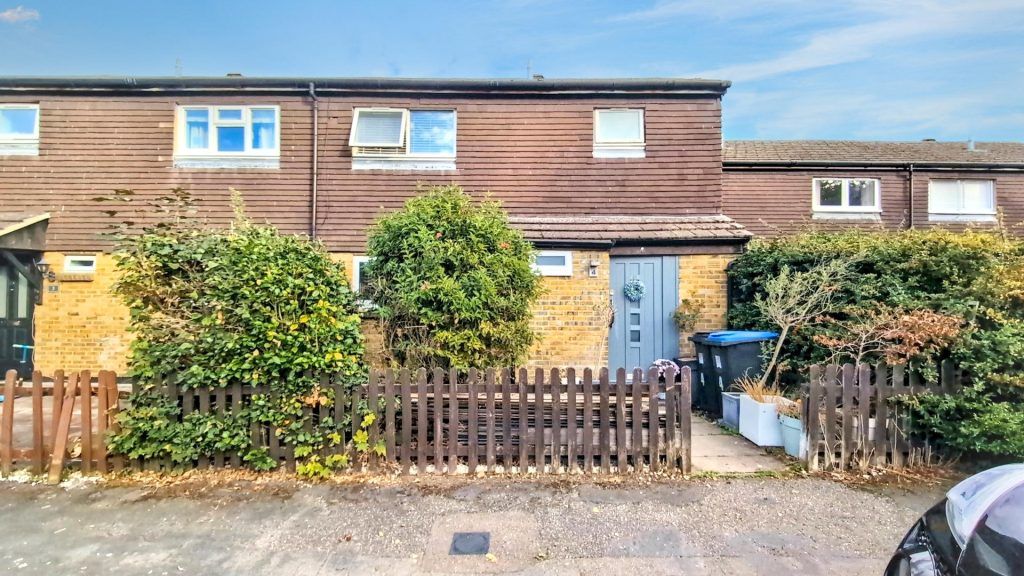 Property photo 1 of 17