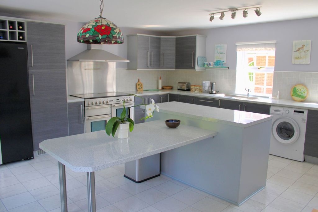 Additional image 15 of 5 bed detached house for saleKirton Road, Greetwell DN20