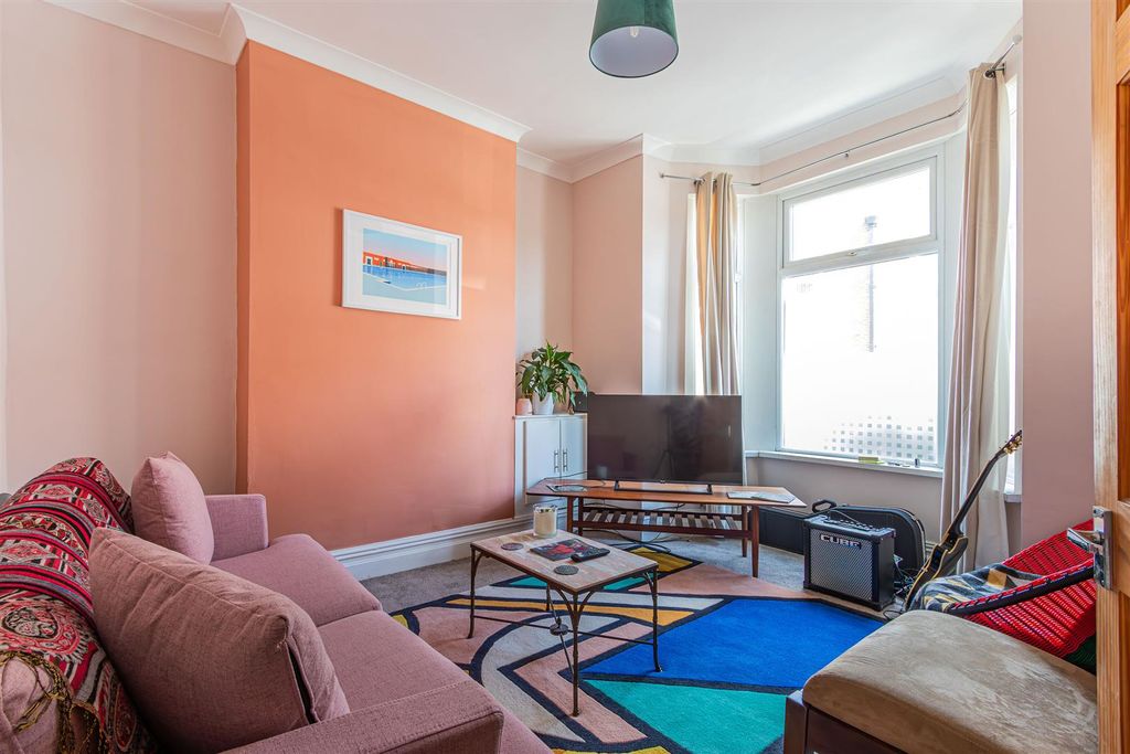 Property photo 2 of 14 York Street 2.1-7.Jpg