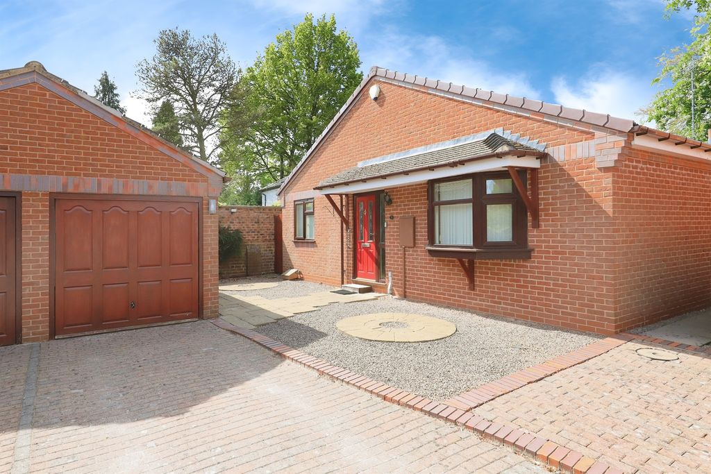 Property photo 1 of 15