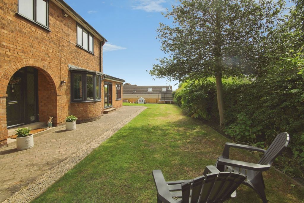 Property photo 3 of 23 Pbox-Img.Jpg