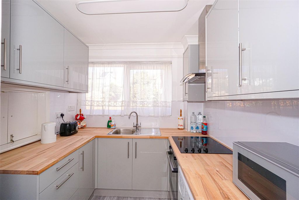 Property photo 2 of 9 Dsc03696.Jpg