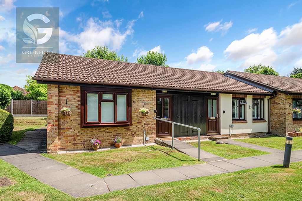 Property photo 1 of 12 Village Gardens, Off West Street, Ewell Village, Epsom, Kt17 1XX