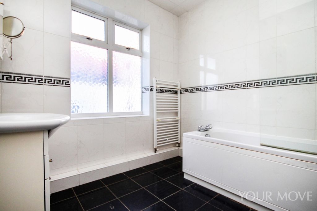 Property photo 3 of 15 Main Page