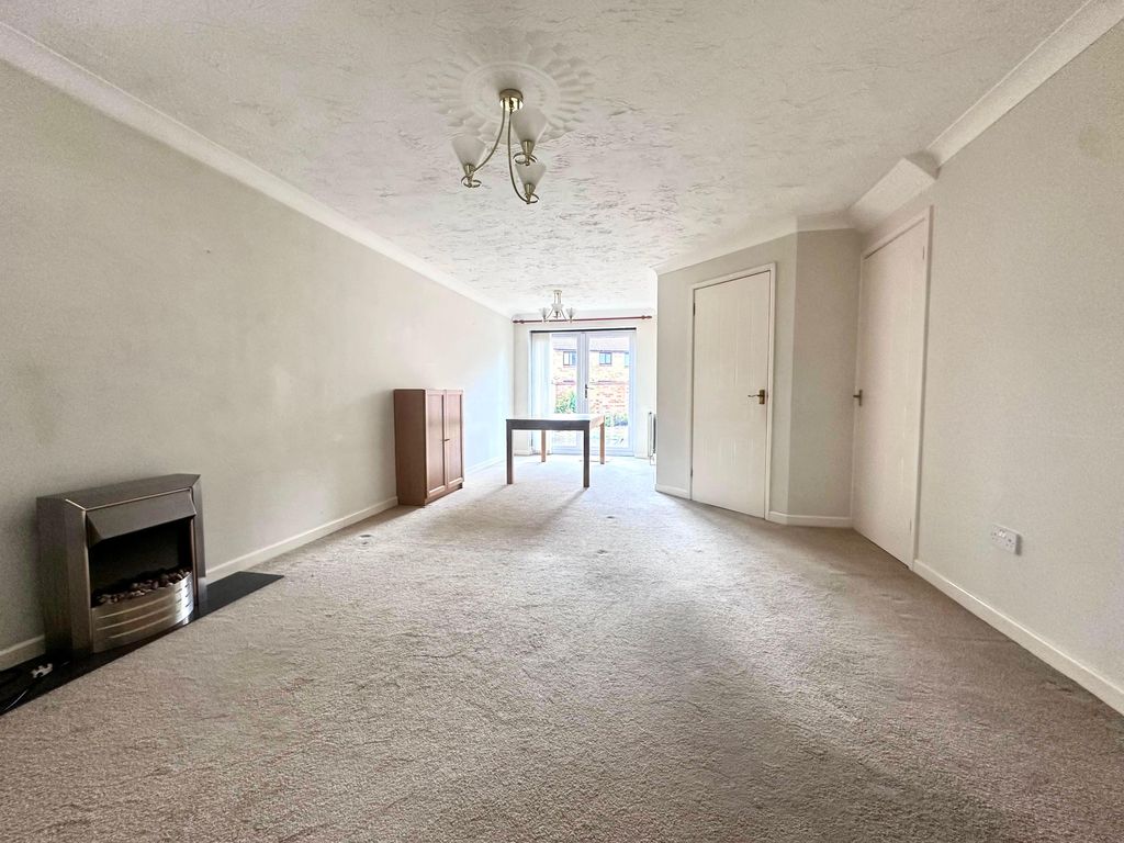 Property photo 2 of 11