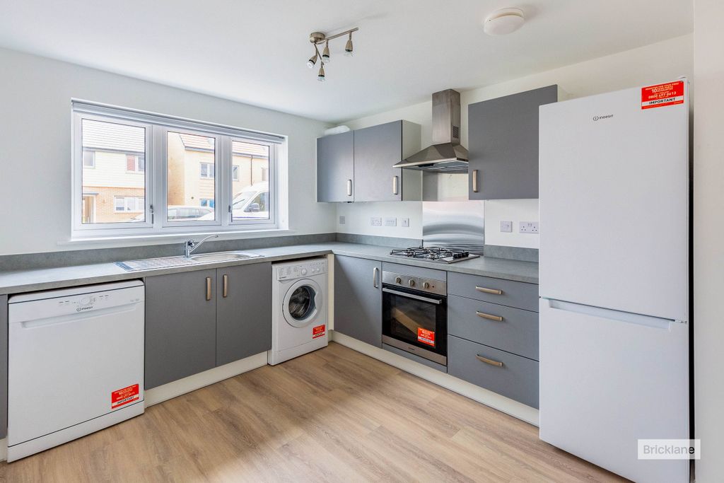 Property photo 2 of 11 Image