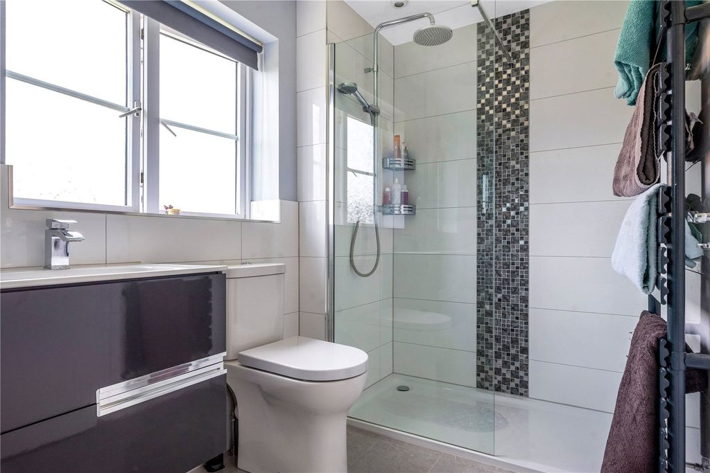 Additional image 5 of 5 bed detached house for salePinewood Place, Bexley Park, Kent DA2