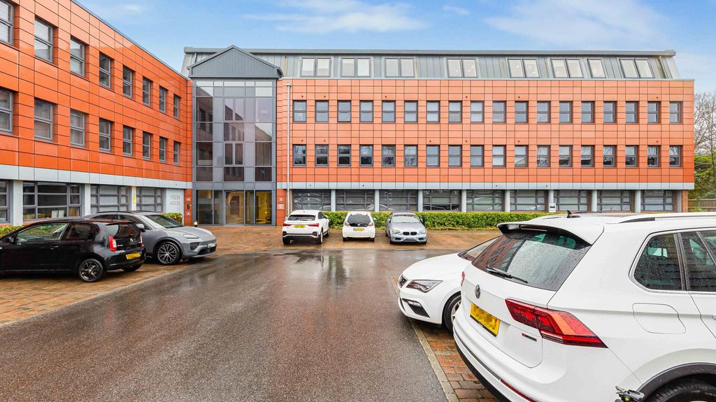 Property photo 1 of 11 Front (Exterior)