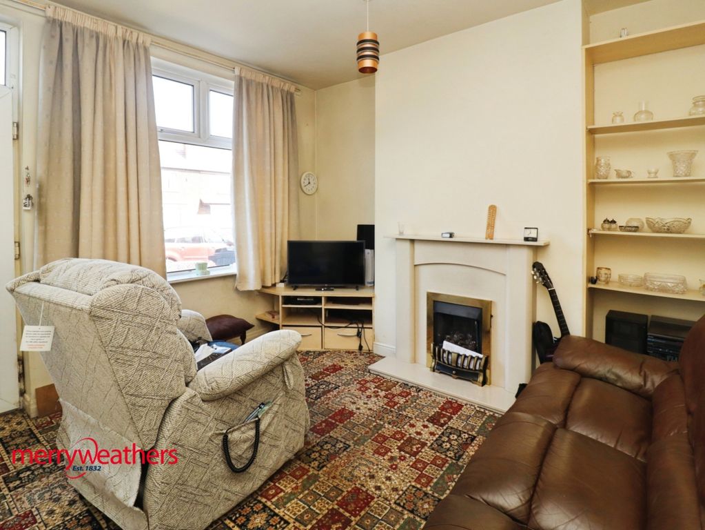 Property photo 3 of 11 Lounge